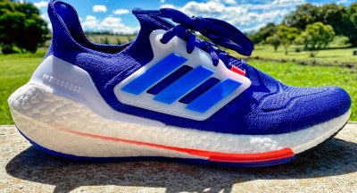 Giày Adidas Ultra Boost 2021 là một đôi giày thế nào ?